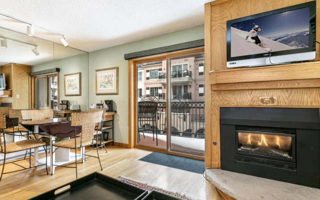 Lifthouse 306, Studio Condo