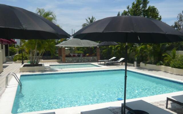 Villa Los Almendros - 2 Private Pools & Tennis & Pickle Ball