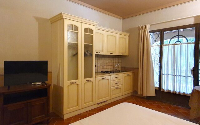 Apartment in Monteverdi Near Wine Tours