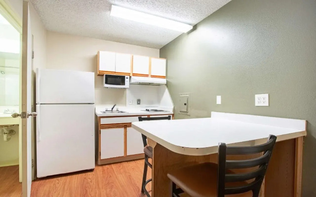 Crossland Economy Studios - Phoenix - Metro - Dunlap Ave.