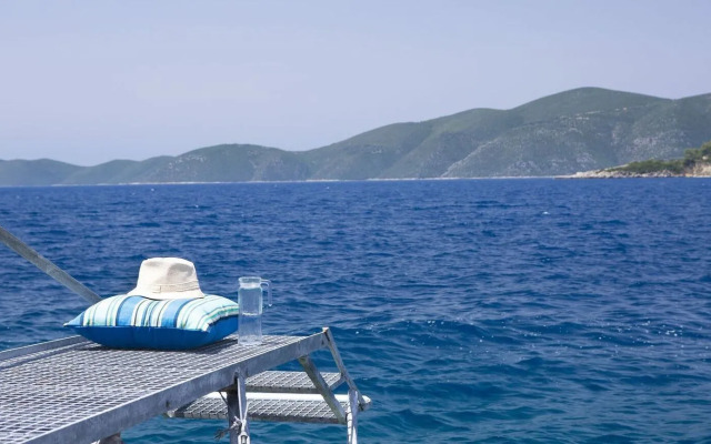 dell Mar stone house