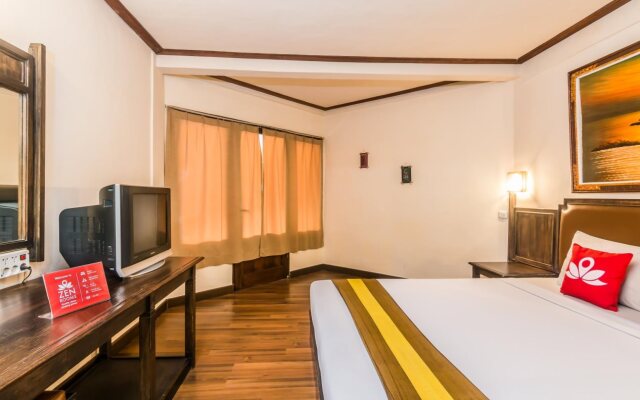 Hotel The Flora Kuta Bali by ZEN Rooms