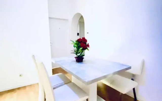 Spacious 4 BR Apt Perfect for Groups