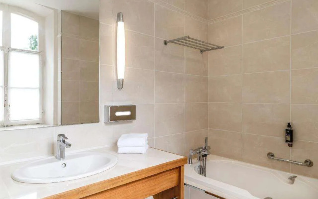 Hôtel Château Cléry