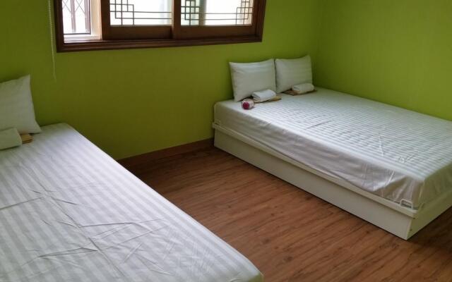 Able Guesthouse Hongdae