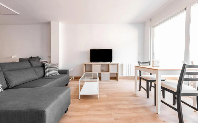 LA MERCED LOFT 6 Private Bathroom