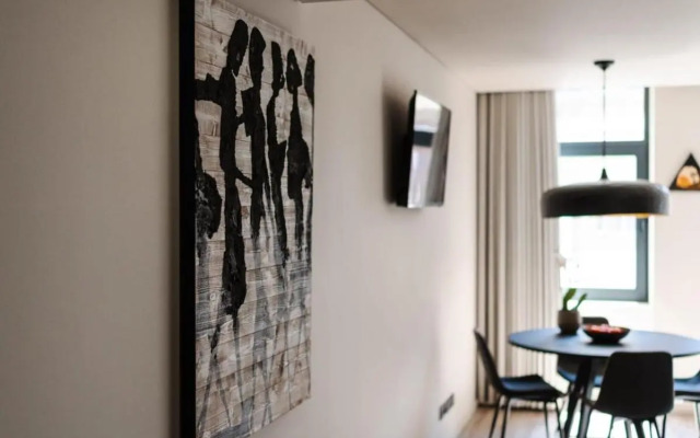 Urban Luxury Apartment, Downtown Porto near Metro