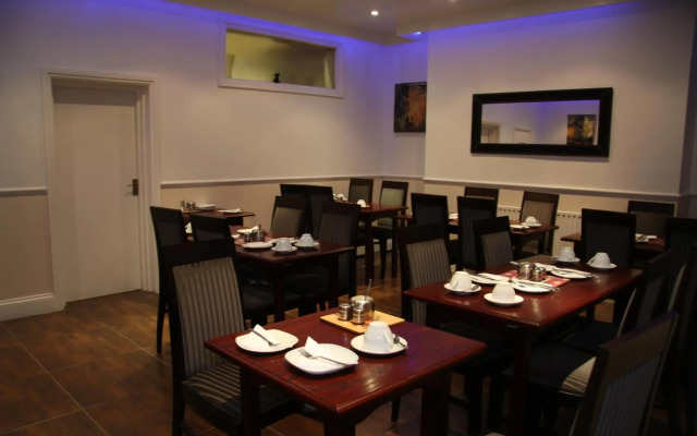 Kingsway Park Hotel at Park Avenue
