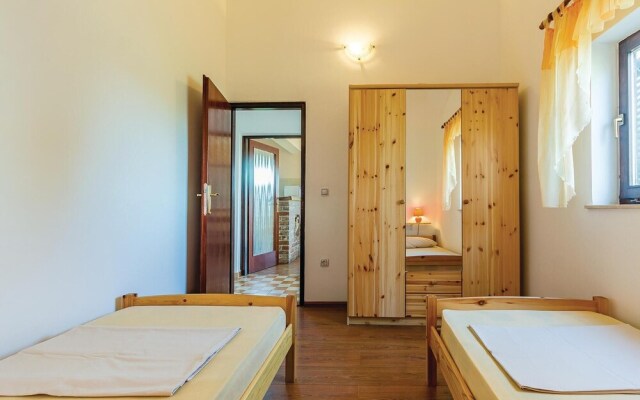 Stunning Home in Medulin With Wifi and 2 Bedrooms