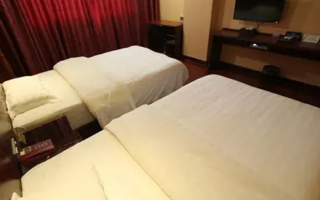7 xing Ge Business Hotel
