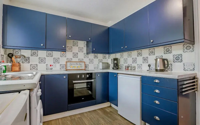 Host Stay Hales Orchard