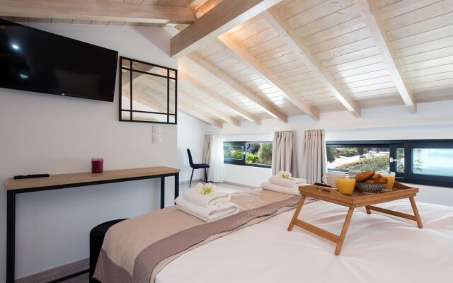 White Swan Villa by White Dream Villas