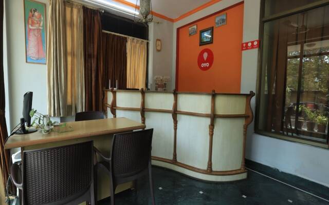 OYO 12019 Hotel Anuja