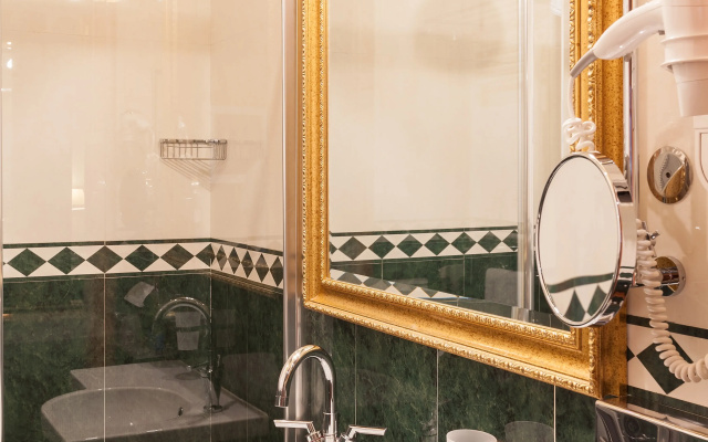 Hotel Manfredi Suite in Rome