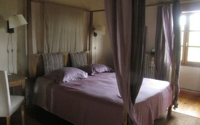 Chambres d'Hôtes La Cardère