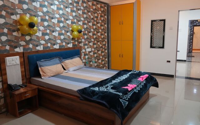 Hotel Nakshtra, Shrungartali