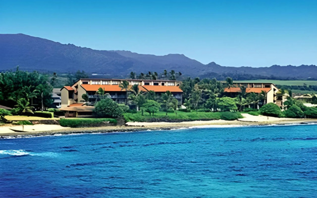 Kapaa Shore 117 by RedAwning