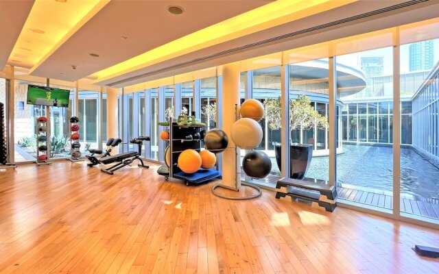 Address Dubai mall Balcony Burj view