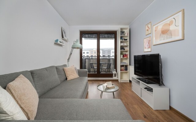 Modern Apartment With Balcony by Renters