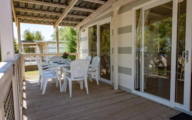 Club Del Sole Stork Family Collection