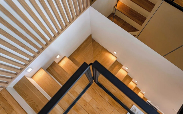 Marais Area - Outdoor Patio - A/C - 2bdr