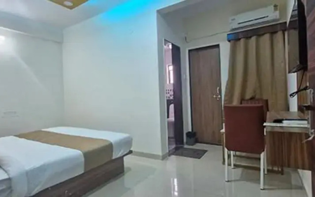 Fabhotel Mantra Inn