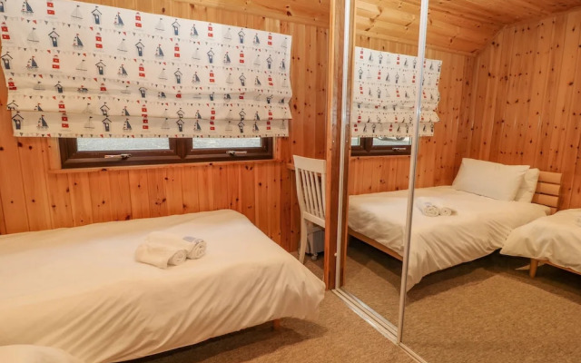 Lodge 16
