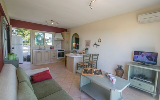 Monte Elias Suite