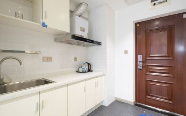 Muse Art Apartment (Chongqing Yuanjiagang Heavy Medical Store)