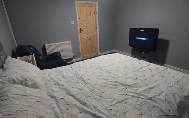 2 Bedrooms Apartment in Main Street Mexborough