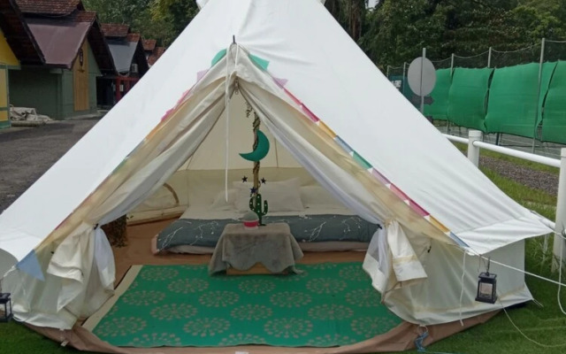 Glamping @ Bukit Timah Horsecity