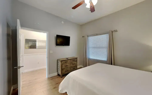Water's Edge by Southern Vacation Rentals