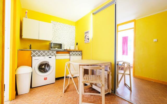 A Cosy two Bedroom Apartment, Sleeps 3