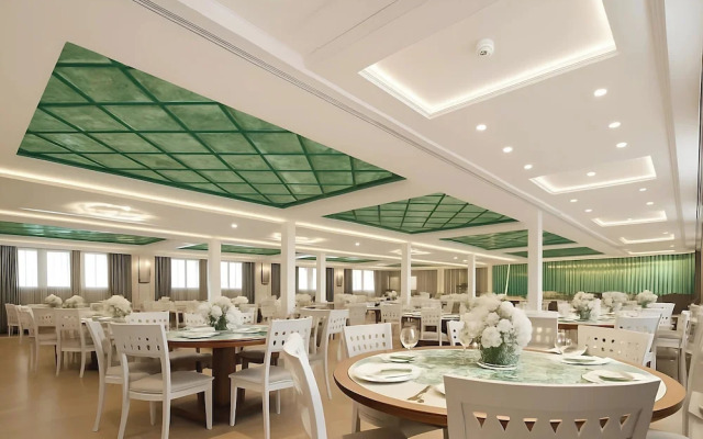 Nile Cruise Royal Queen 2 Every Wednesday from Aswan 3 nights and every Saturday from Luxor 4 nights