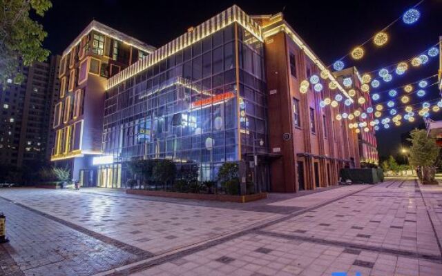 Shudaixiong E-Sports Hotel (Lishui Yongshoufang Commercial Street)