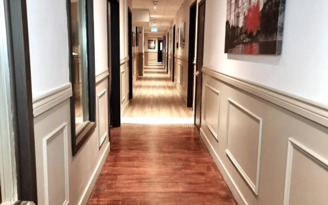 Cozy Spacious 1-BDR Studio #8. FREE Parking