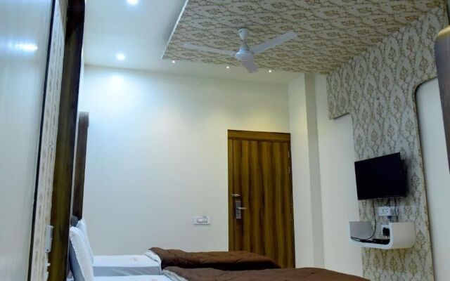 Hotel Pushpak Satara