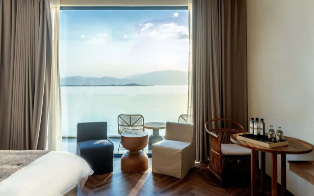Dali Qingmai Seaview Resort (North Courtyard)