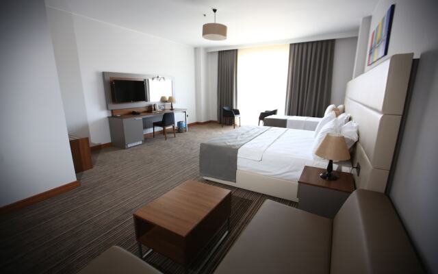 Familya Hotel