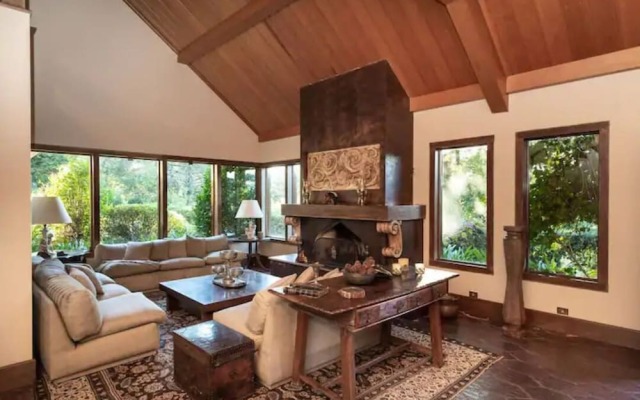 Aconchegante Mansão em Campos do Jordão