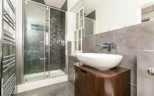 Stay Central Family Friendly Apartment