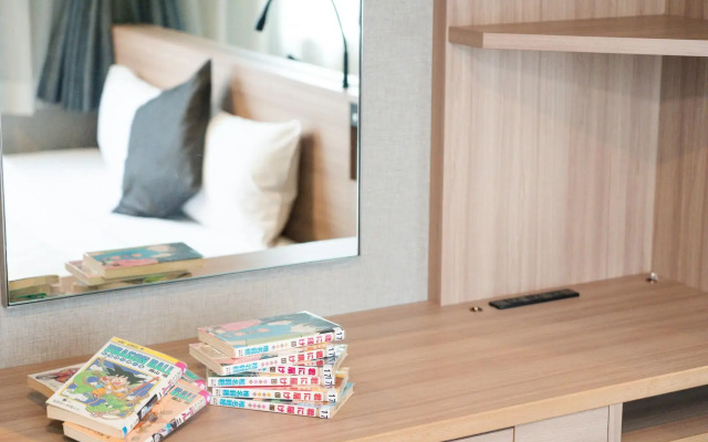 Quintessa Hotel Osaka Shinsaibashi Comic&Books