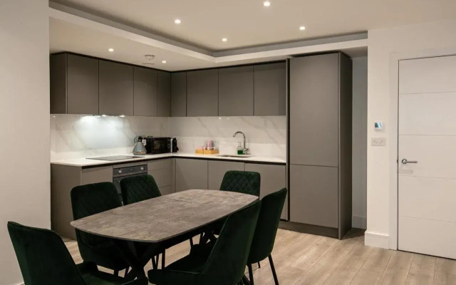 Charles Hope Apartments - Brentford