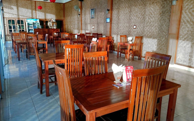 Balangan Paradise Hostel and Restaurant