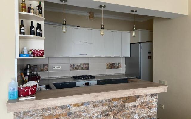 apartment 65 in the makhinjauri