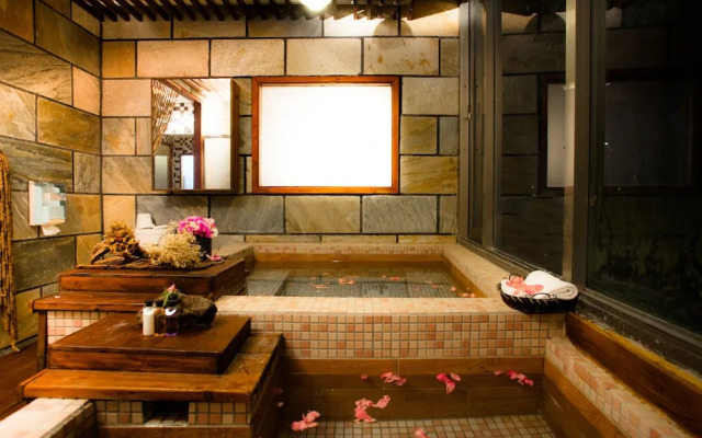 WULAI SungLyu spring resort