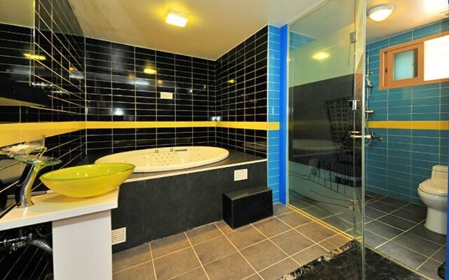 Gadulgi Garden Pension