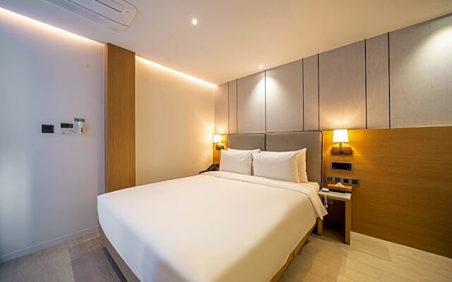 Changwon Masan Ocean View Hotel