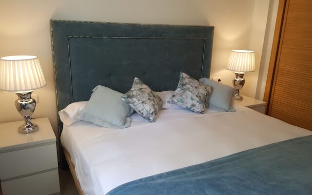 Marbella Beach Center 2 bedroom Faro