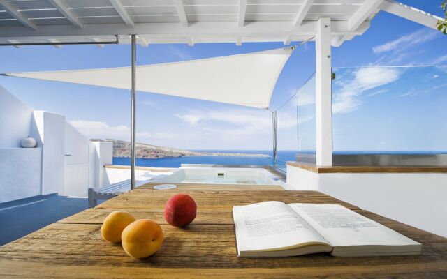 Hyperion Oia Suites